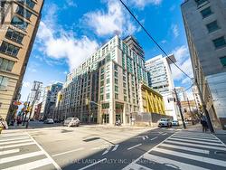 1221 - 168 SIMCOE STREET Toronto, ON M5H 4C9