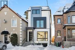 15 CRUIKSHANK AVENUE Toronto, ON M4K 1S6