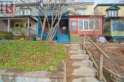 124 LANGLEY AVENUE Toronto, ON M4K 1B5