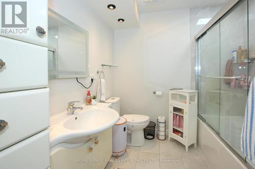 117 - 60 Hanson Road, Mississauga, ON - Indoor Photo Showing Bathroom