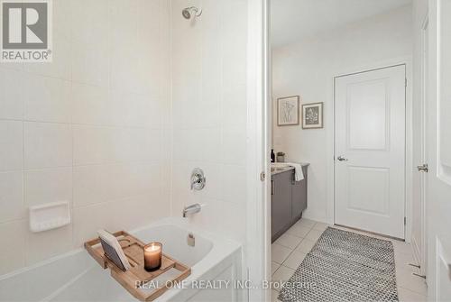 5 Gridiron Gate, Vaughan, ON - Indoor Photo Showing Bathroom