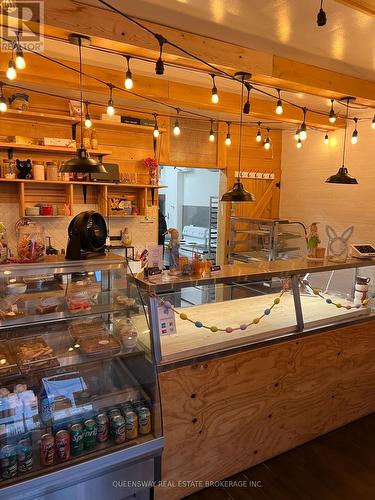 1097 Lakeshore Road E, Mississauga, ON 