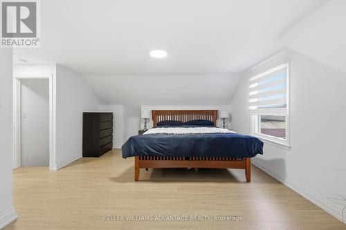 2062 Barton Street E, Hamilton, ON - Indoor Photo Showing Bedroom