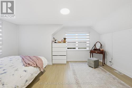 2062 Barton Street E, Hamilton, ON - Indoor Photo Showing Bedroom