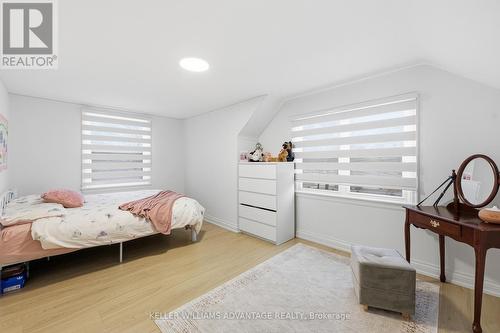 2062 Barton Street E, Hamilton, ON - Indoor Photo Showing Bedroom