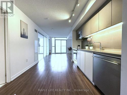 1111 - 85 Queens Wharf Road, Toronto, ON - Indoor Photo Showing Kitchen