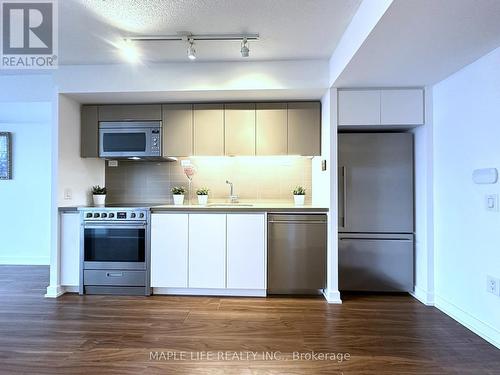 1111 - 85 Queens Wharf Road, Toronto, ON - Indoor Photo Showing Kitchen