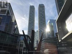 1509 - 100 HARBOUR STREET Toronto, ON M5J 0B5