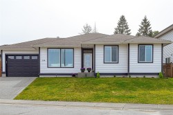 514 Ballou Pl  Ladysmith, BC V9G 2C7