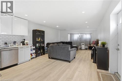 82 QUEEN Street N Unit# 1 , Hamilton, Ontario L8R 2V4 3
