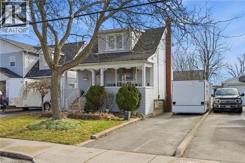 95 East 35Th Street, Hamilton, ON - Outdoor With Facade