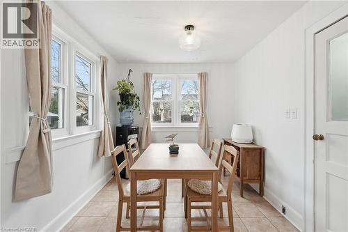 95 East 35Th Street, Hamilton, ON - Indoor Photo Showing Dining Room