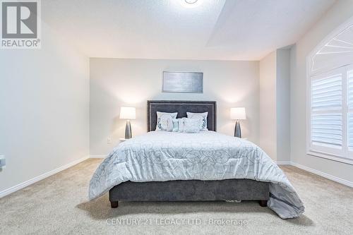 4110 Forest Run Avenue, Burlington, ON - Indoor Photo Showing Bedroom