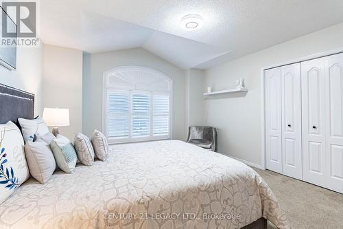 4110 Forest Run Avenue, Burlington, ON - Indoor Photo Showing Bedroom