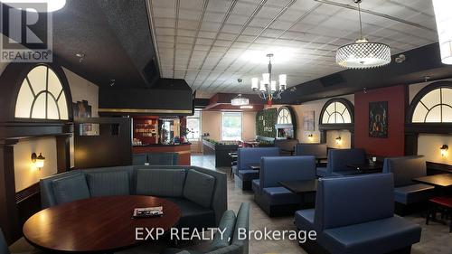 380 Lakeshore Road, Mississauga, ON 