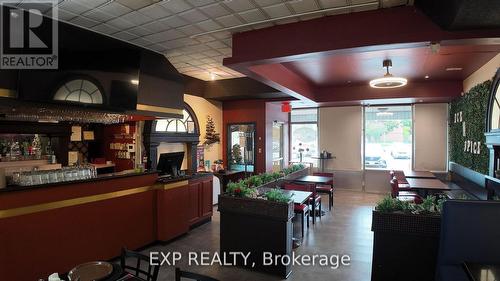 380 Lakeshore Road, Mississauga, ON 