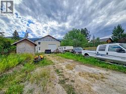 4772 Crescentwood Drive Edgewater, BC V0A 1E0