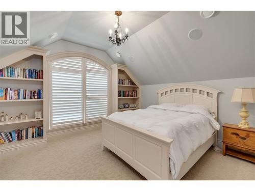 714 Kuipers Crescent, Kelowna, BC - Indoor Photo Showing Bedroom