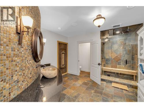 714 Kuipers Crescent, Kelowna, BC - Indoor