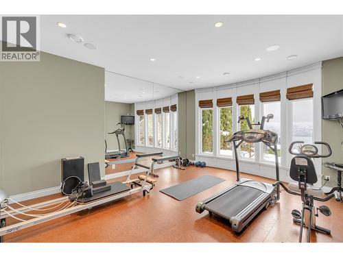 714 Kuipers Crescent, Kelowna, BC - Indoor Photo Showing Gym Room