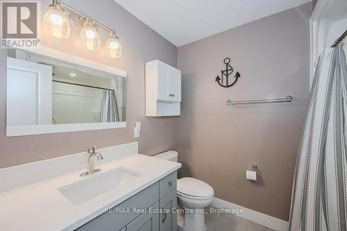 18 - 744 Nelson Street W, Norfolk (Port Dover), ON - Indoor Photo Showing Bathroom