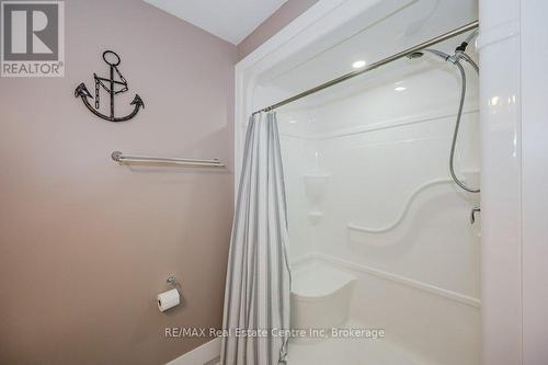18 - 744 Nelson Street W, Norfolk (Port Dover), ON - Indoor Photo Showing Bathroom