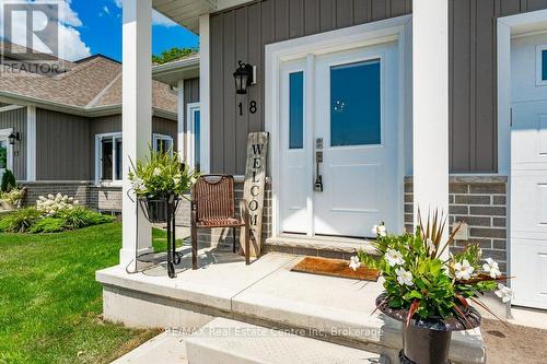 18 - 744 Nelson Street W, Norfolk (Port Dover), ON - Outdoor