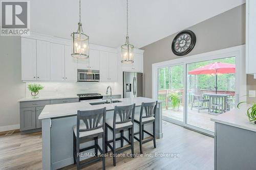 18 - 744 Nelson Street W, Norfolk (Port Dover), ON - Indoor Photo Showing Kitchen With Upgraded Kitchen
