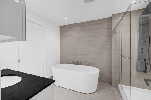 Bathroom - 2506-1310 Boul. René-Lévesque O., Montréal (Ville-Marie), QC - Indoor Photo Showing Bathroom