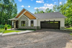 33 Rue Lajeunesse  Sainte-Mélanie, QC J0K 3A0