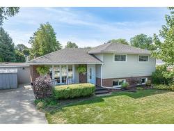 1526 MCGEE Street Sarnia, ON N7S 2J4