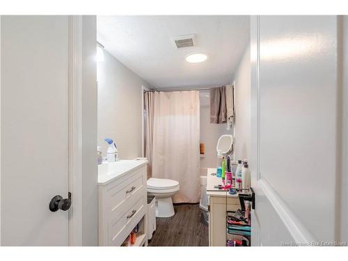 124 Ruby Crt, Fredericton, NB 