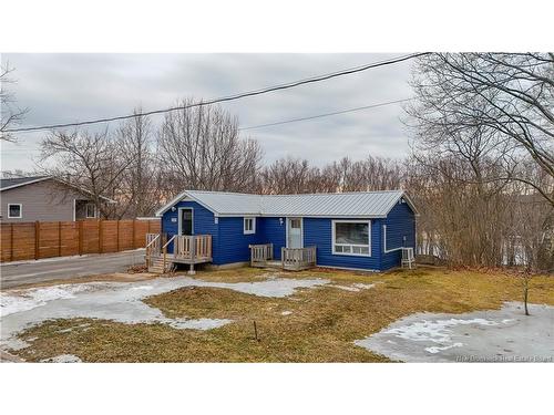 124 Ruby Crt, Fredericton, NB 