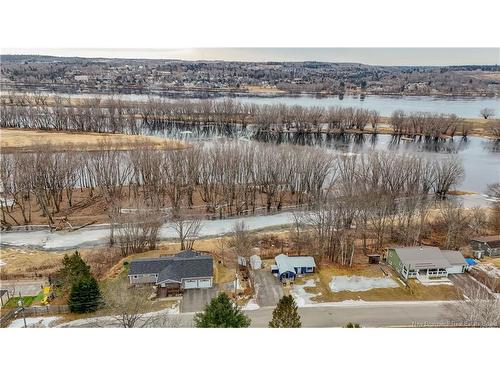 124 Ruby Crt, Fredericton, NB 