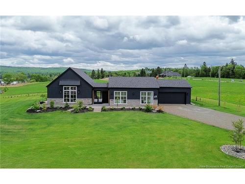 5 Headway Dr, Upper Kingsclear, NB 