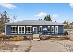 710 Elmwood Moncton, NB E1A 2X7