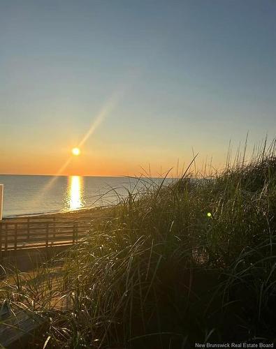 35 Fourth Ave, Pointe-Du-Chêne, NB 