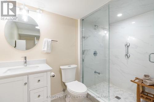 27 Marks Road, Springwater, ON - Indoor Photo Showing Bathroom