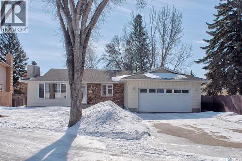 31 Crossley Bay, Regina, SK - Outdoor