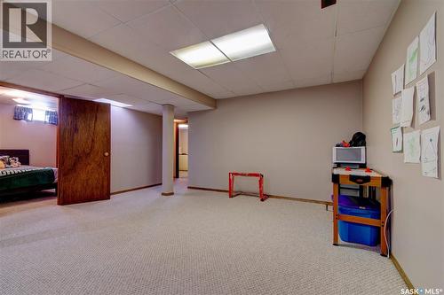 31 Crossley Bay, Regina, SK - Indoor Photo Showing Basement