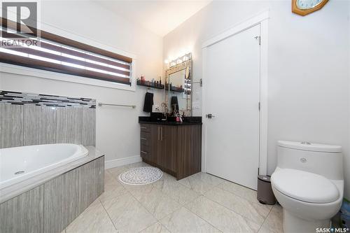 3234 37Th Street W, Saskatoon, SK - Indoor Photo Showing Bathroom