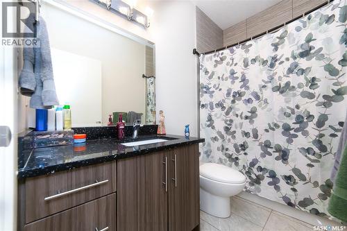3234 37Th Street W, Saskatoon, SK - Indoor Photo Showing Bathroom