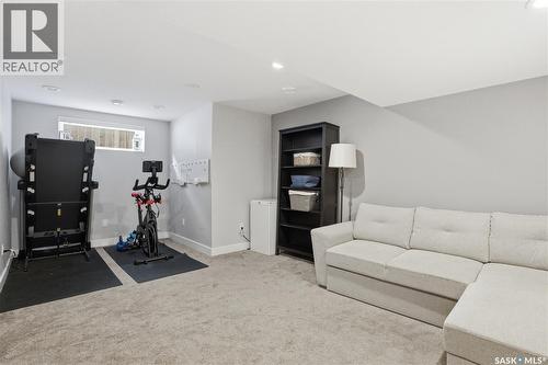 338 Rosewood Boulevard W, Saskatoon, SK - Indoor