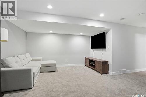 338 Rosewood Boulevard W, Saskatoon, SK - Indoor