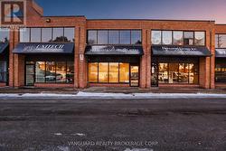 11 - 665 MILLWAY AVENUE  Vaughan, ON L4K 3T8