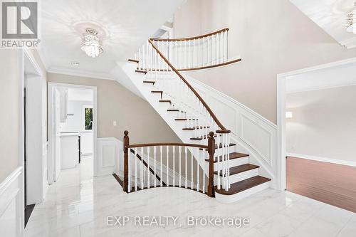 17 Gordon Rowe Crescent, Richmond Hill, ON - Indoor Photo Showing Other Room