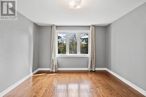 17 Gordon Rowe Crescent, Richmond Hill, ON - Indoor Photo Showing Other Room