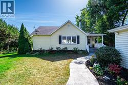 389 Erie View Harrow, ON N0R 1G0