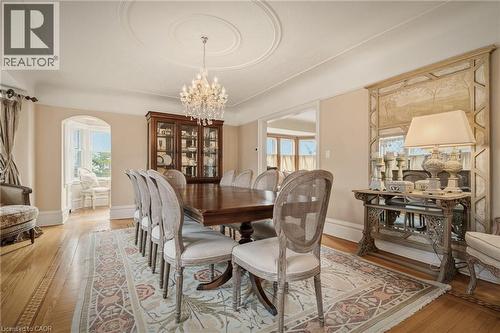 74 Oak Knoll Drive, Hamilton, ON - Indoor Photo Showing Dining Room
