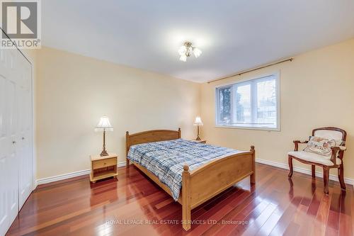 1607 Ewald Road, Mississauga, ON - Indoor Photo Showing Bedroom